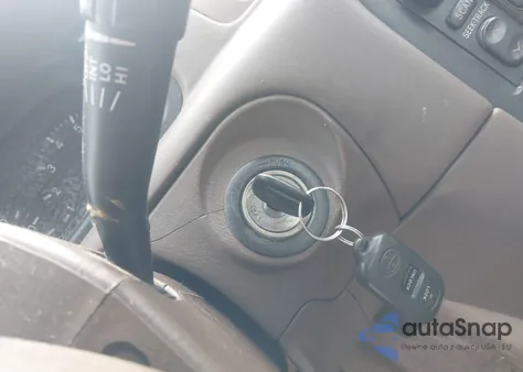 2001 Toyota Camry Le из США, поврежденный, VIN 4T1BG22KX1U063904